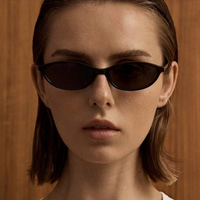 Avyara Retro Oval Sunglasses